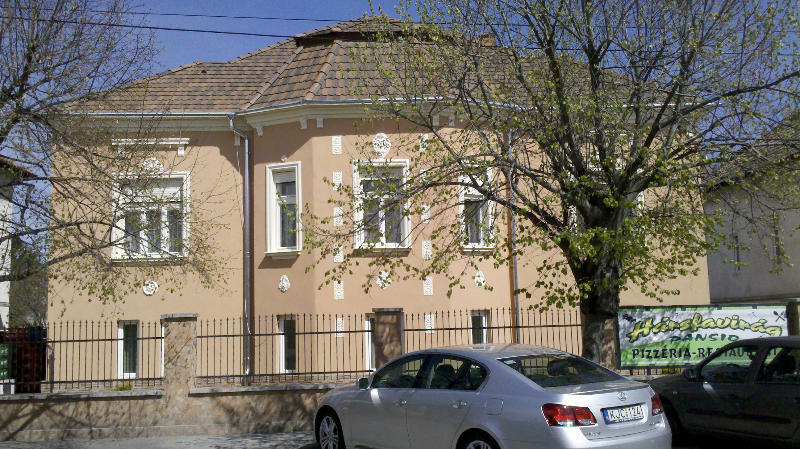 Harsfavirag Vendeghaz Bed & Breakfast Pápa Exterior photo