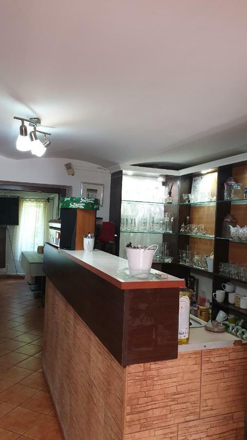 Harsfavirag Vendeghaz Bed & Breakfast Pápa Exterior photo